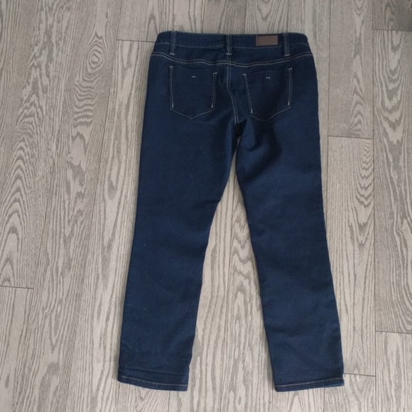 Beautiful crop jeans by Kenneth Cole reaction 🍀 - Picture 10 of 12